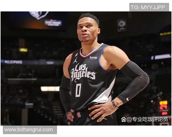 威少成功接受右手手术期待伤愈归来重返赛场